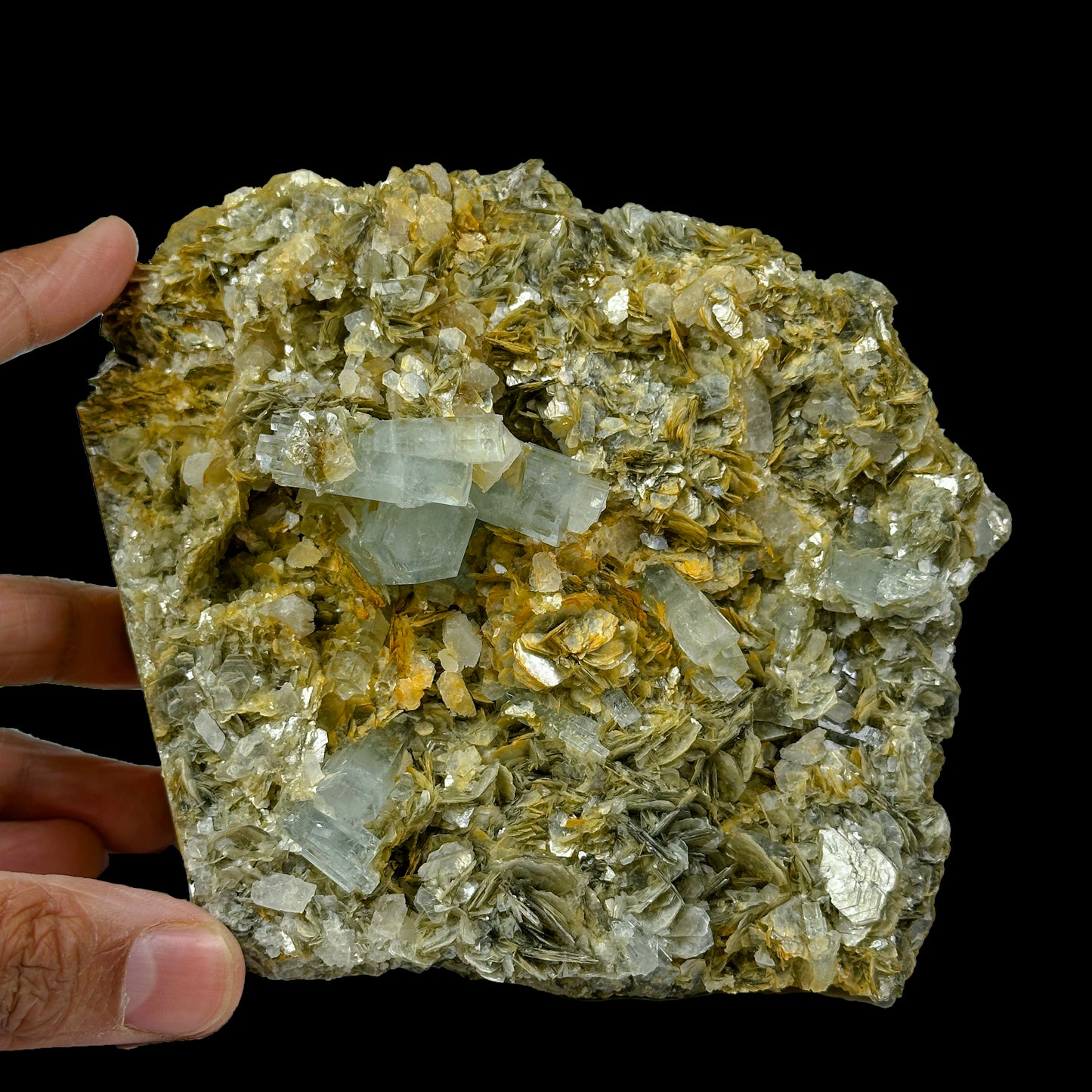 Aquamarine Cluster with Muscovite – Freestanding , Big Size Natural Mineral Specimen G #0329