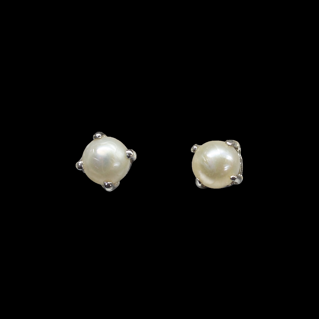 Pearl Silver Base Earings