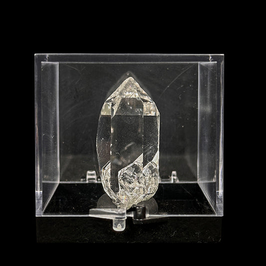 Clear Quartz Natural Minaral Specimen G #0503