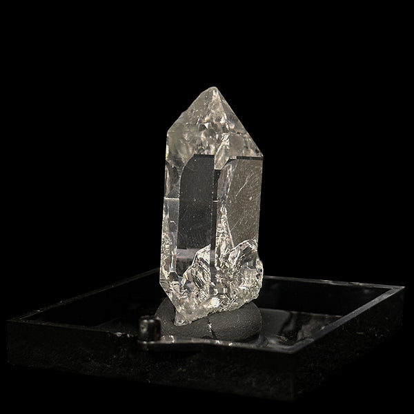 Clear Quartz Natural Minaral Specimen G #0503