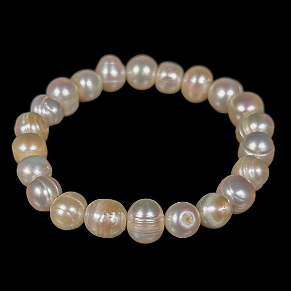 Pearls Bracelet.