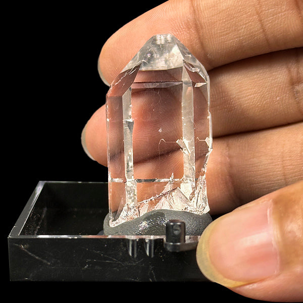 Clear Quartz Natural Minaral Specimen G #0616